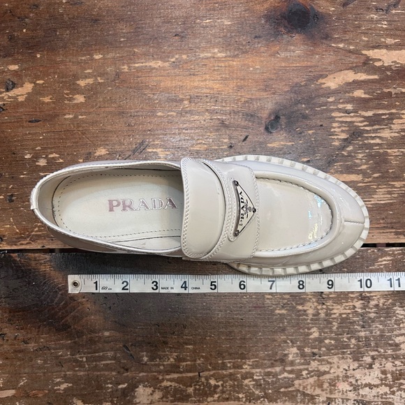 Prada Cream/ ivory Patent Leather Platform Oxford Loafers *5.5 - Picture 9 of 11